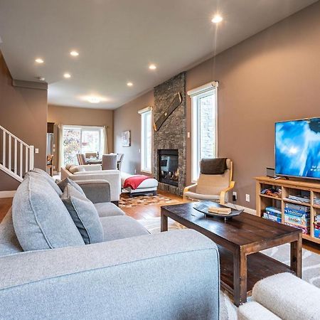 Aspen Lodge By Revelstoke Vacations Экстерьер фото